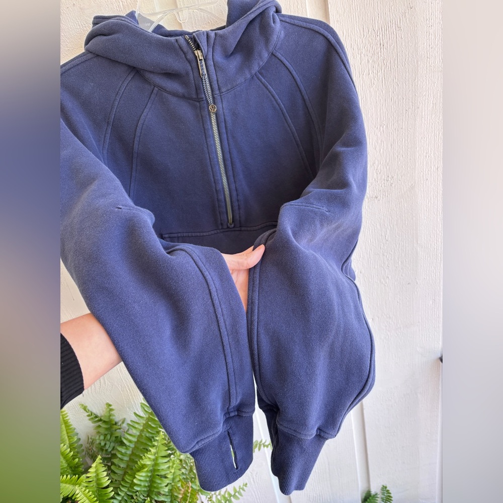 lululemon Navy Scuba Crop Quarter Zip Hoodie - Picture 4 of 6